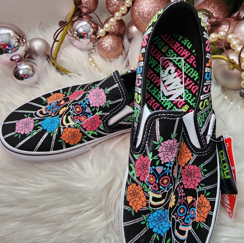 VANS Dia De Muertos Classic Slip-On Shoes Women brand new - Picture 6 of 11